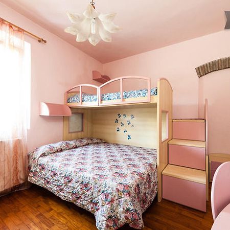 Holiday House Ospedale B&B Ghizzano Δωμάτιο φωτογραφία
